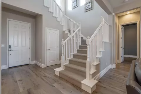 Entry Way - 216 Pinnacle Dr, Madera, CA 93636 photo 10 of 18