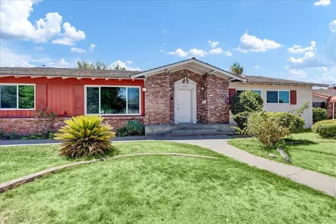 365 E Magnolia Ave, Hanford, CA 93230