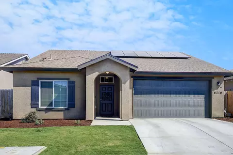 6210 Oak Crest Ave, Visalia, CA 93291