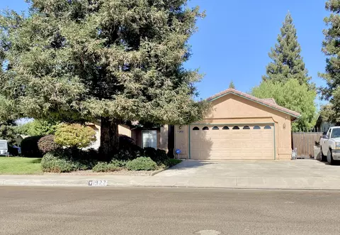 1922 N Terrace Ct, Visalia, CA 93291