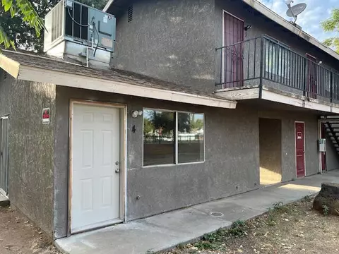 173 E Oak Ave, Porterville, CA 93257