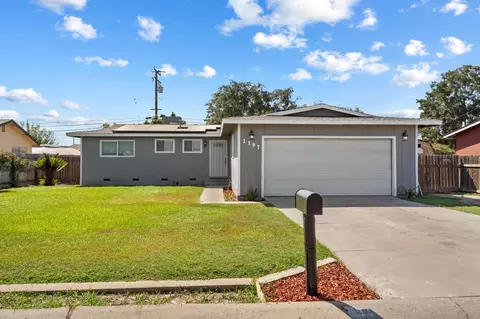 1197 S Marion St, Tulare, CA 93274