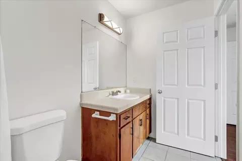 1044 E Cedar Ave, Tulare, CA 93274 photo 25