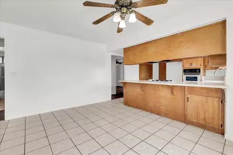 1044 E Cedar Ave, Tulare, CA 93274 photo 8