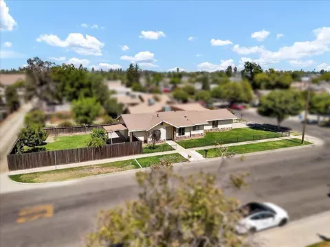 1044 E Cedar Ave, Tulare, CA 93274 photo 46
