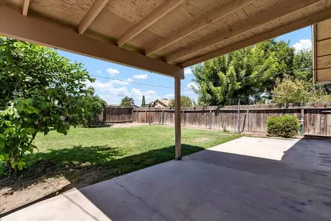1044 E Cedar Ave, Tulare, CA 93274 photo 33