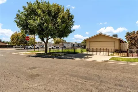 1044 E Cedar Ave, Tulare, CA 93274 photo 37