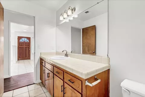 1044 E Cedar Ave, Tulare, CA 93274 photo 26