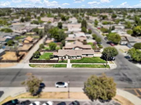 1044 E Cedar Ave, Tulare, CA 93274 photo 45