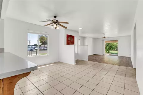 1044 E Cedar Ave, Tulare, CA 93274 photo 10