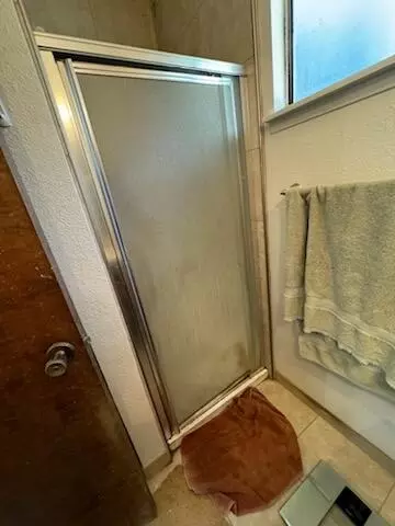 146 E Berkeley Ave, Tulare, CA 93274 photo 18