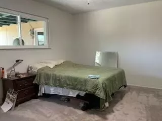 146 E Berkeley Ave, Tulare, CA 93274 photo 11