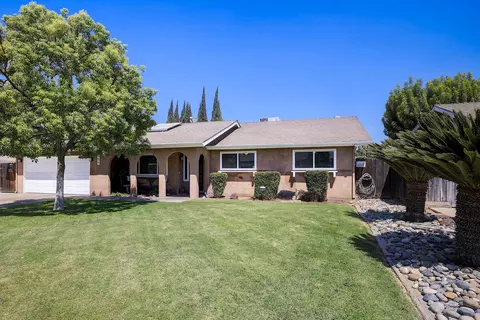 727 Westwood Dr, Exeter, CA 93221 photo 2