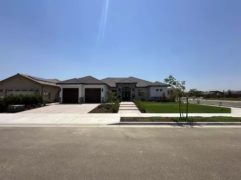 3433 W Reese Ave, Visalia, CA 93277