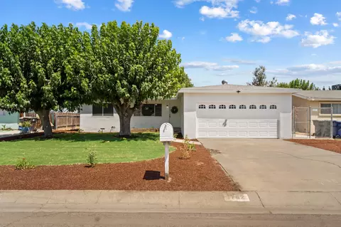 1762 S Spruce St, Tulare, CA 93274