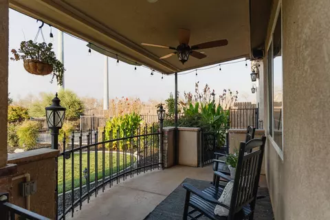 4433 E Sycamore Ct, Visalia, CA 93292 photo 12