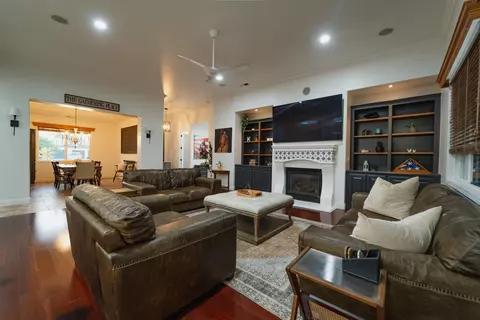4433 E Sycamore Ct, Visalia, CA 93292 photo 16
