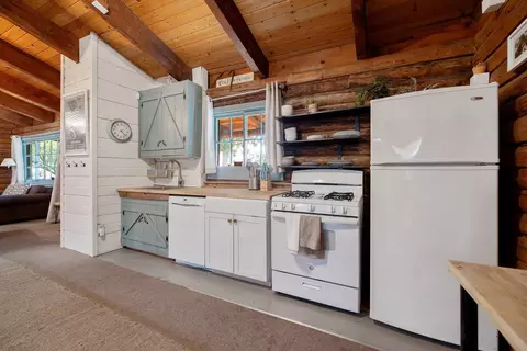 216 E School Ave, Visalia, CA 93291 photo 23
