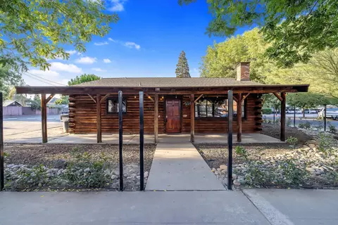 216 E School Ave, Visalia, CA 93291 photo 10
