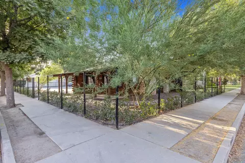 216 E School Ave, Visalia, CA 93291 photo 8