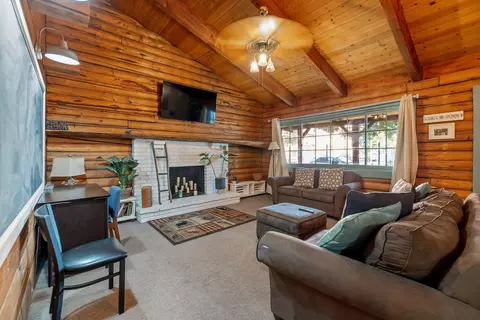 216 E School Ave, Visalia, CA 93291 photo 16