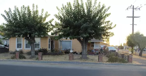 983 N Jaye St, Porterville, CA 93257