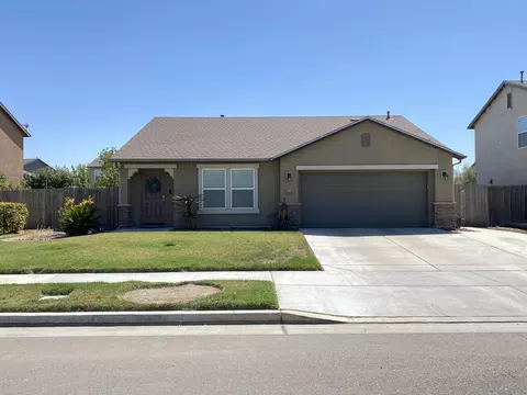 4309 W Elkhorn Ave, Visalia, CA 93277