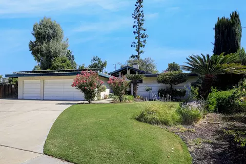 7300 El Roble Ct, Bakersfield, CA 93309