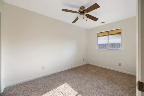 1204 E Cambridge Ave, Visalia, CA 93292 photo 22