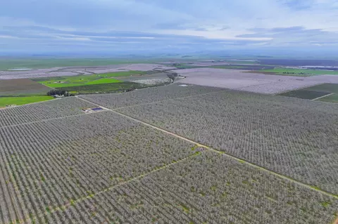 E South Bear Creek Drive, Planada, CA 95365