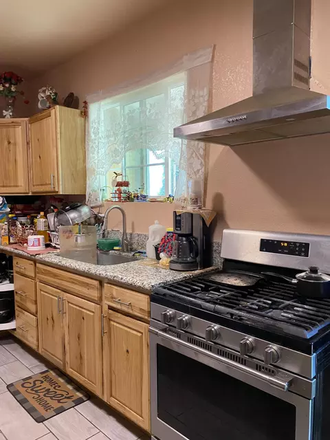 301 N Patsy St, Porterville, CA 93257 photo 3