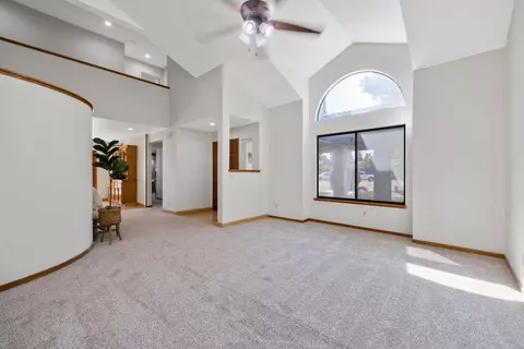 1704 E Howard Ct, Visalia, CA 93292 photo 5
