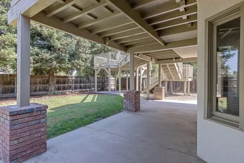 1704 E Howard Ct, Visalia, CA 93292 photo 28
