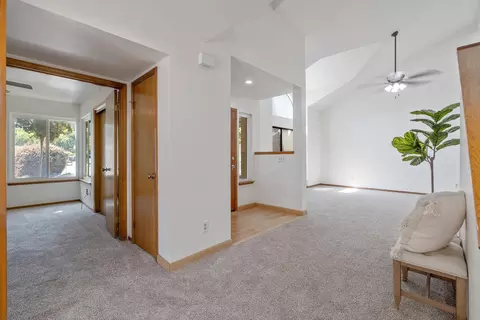 1704 E Howard Ct, Visalia, CA 93292 photo 13