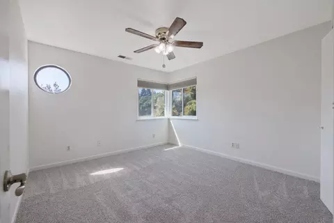 1704 E Howard Ct, Visalia, CA 93292 photo 19