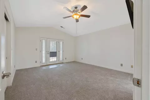 1704 E Howard Ct, Visalia, CA 93292 photo 22