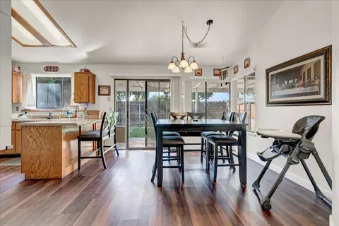 1429 E Vassar Dr, Visalia, CA 93292 photo 8