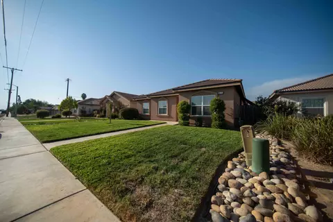 577 W Glaze Ave, Exeter, CA 93221 photo 23