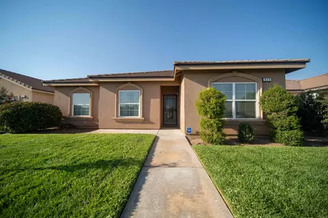 577 W Glaze Ave, Exeter, CA 93221 photo 2