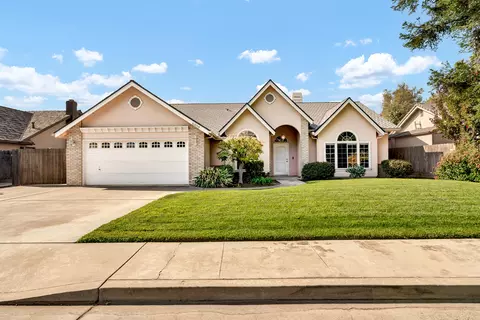 6019 W Damsen Ave, Visalia, CA 93291