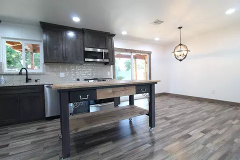 873 W Cedar St, Exeter, CA 93221 photo 12
