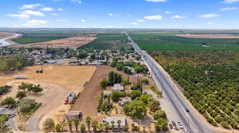 646 S Spruce Rd, Exeter, CA 93221 photo 2