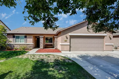 2632 W Payson Ave, Visalia, CA 93291
