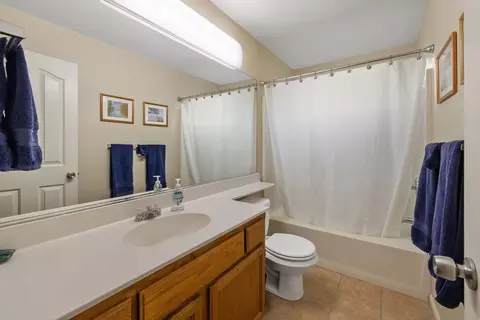 1519 E La Vida Ct, Visalia, CA 93292 photo 27