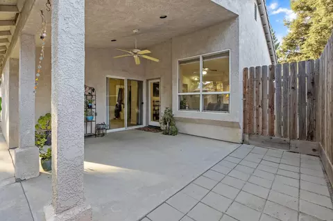 1519 E La Vida Ct, Visalia, CA 93292 photo 30