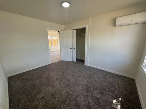 302 Walnut St, Lemoore, CA 93245 photo 7