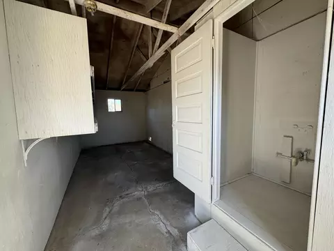 302 Walnut St, Lemoore, CA 93245 photo 25