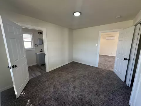 302 Walnut St, Lemoore, CA 93245 photo 11