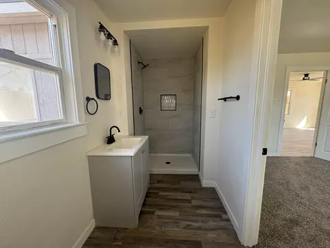 302 Walnut St, Lemoore, CA 93245 photo 13