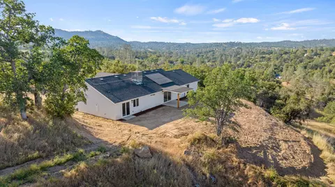 28732 Copper Creek Dr, Coarsegold, CA 93614 | 62 Photos - Movoto